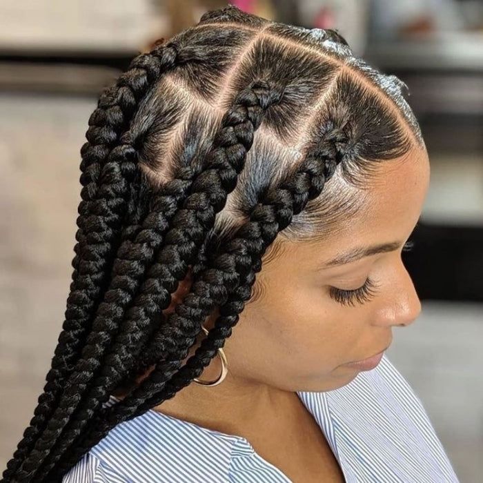 Women's Hair Braiding