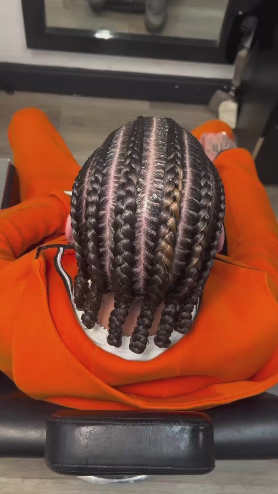 Load video: Men´s Cornrows